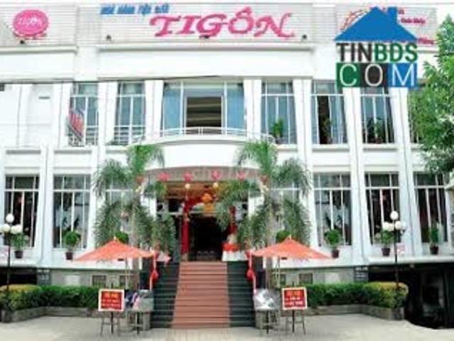 Cho thuê toà nhà đang kd nhà hàng tiệc cưới mặt tiền Hoàng Cầm QL1K, p. Linh Xuân Thủ Đức