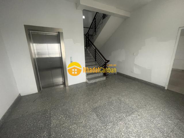 Cho thuê tòa nhà văn phòng phạm thế hiển p7 q8, dt 7x30m, 5 lầu, thang máy, giá thuê 75trtháng