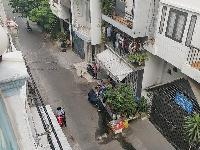 Cho thuê văn phòng 40m2 ở NGUYỄN HỒNG ĐÀO p14 tân bình