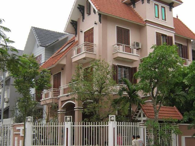 Cho thuê biệt thự Mỹ Giang, Quận 7, Tp. HCM diện tích 220m2 giá 30 Triệu/tháng
