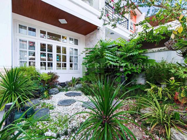 Cho Thuê Biệt Thự 4 Phòng Ngủ Hiện Đại ở Phúc Lộc Viên