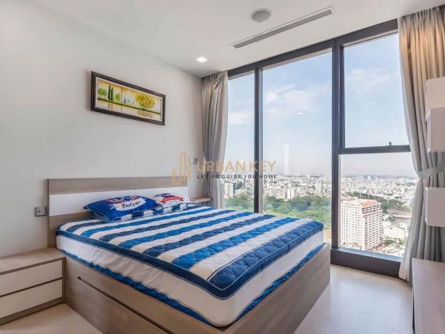 CHO THUÊ CĂN HỘ 2PN TẠI VINHOMES GOLDEN RIVER: THIẾT KẾ TỐI GIẢN TINH TẾ, SỞ HỮU BAN CÔNG THOÁNG MÁT CÙNG TẦM NHÌN SỞ THÚ TUYỆT ĐẸP