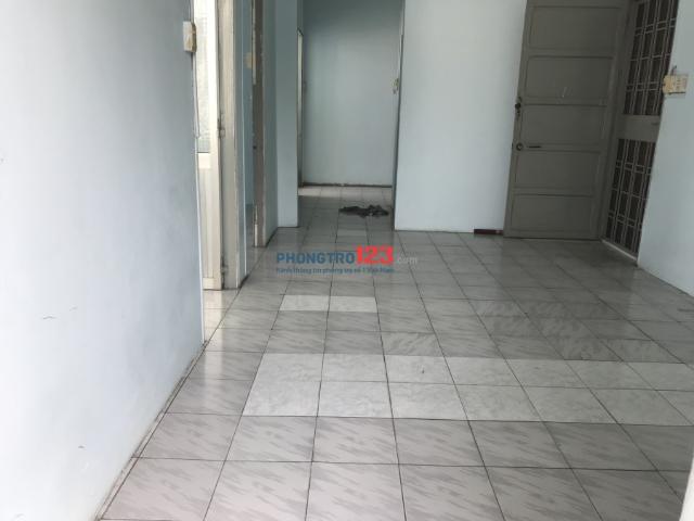Cho thuê căn hộ chung cư có máy điều hoà LH: 0918386 gặp chị Mai