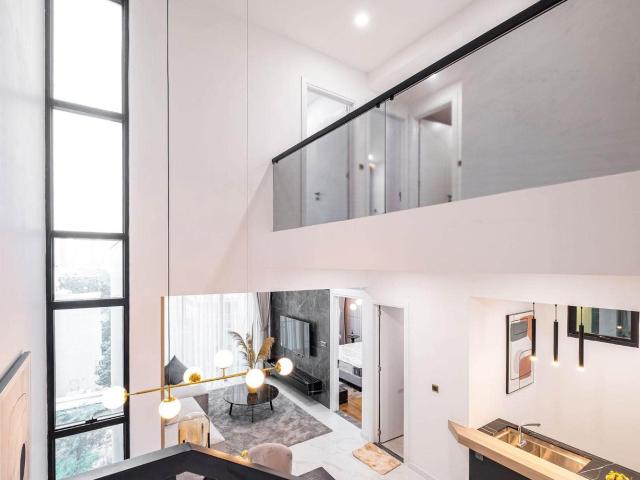 CHO THUÊ CĂN HỘ DUPLEX 3PN KHÔNG GIAN MỞ, TRẦN CAO THOÁNG MÁT, PHÒNG RỘNG
