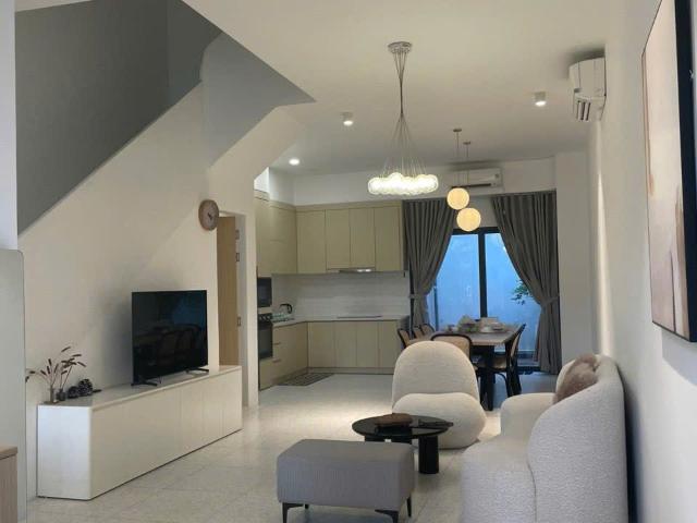 Cho thuê căn villa thuộc dự án Verosa