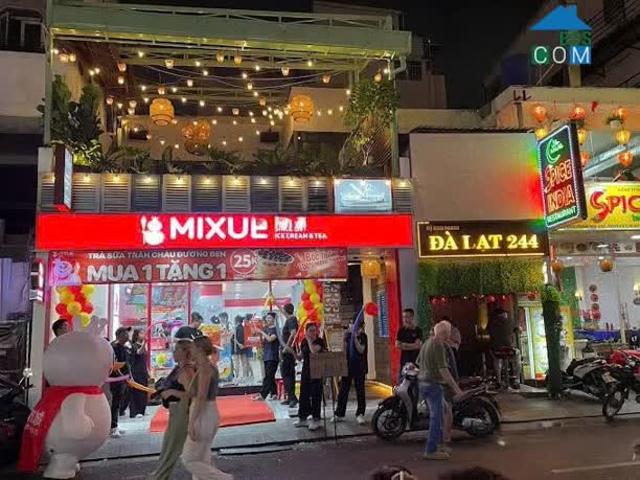 Cho thuê mặt bằng mặt tiền Bùi Viện P. Phạm Ngũ Lão Q. 1 Diện tích: 7 x 30 _giá 100 Triệu