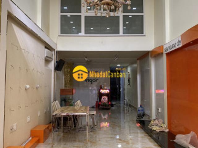 Cho thuê mặt tiền tô hiến thành ngay big c. Nhà mới 6 tầng thang máy 500m2 sàn
