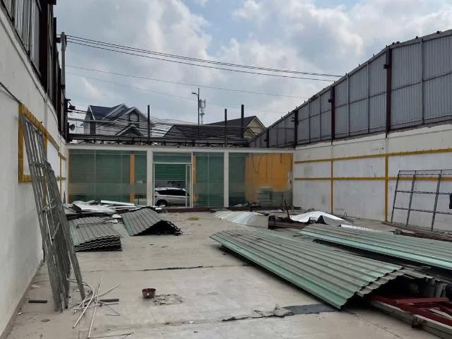 Cho thuê mặt tiền hoàng quốc việt gần bánh xèo bảy tới cần thơ ngang trên 8m