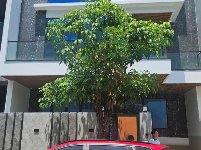 Cho thuê nguyên căn nhà văn phòng Saigon Mystery 90tr/ tháng nhà mới 100% 1 hầm 4 tầng 650m²