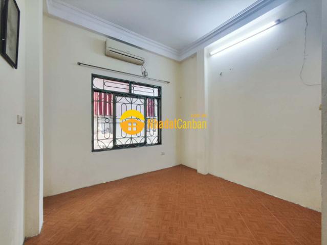 Cho thuê nhà 189 đường hoàng hoa thám, ba đình, 10m ra ô tô, 4 tầng, 8.5 triệu