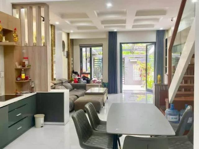 Cho Thuê Nhà 2 Tầng Nguyên Căn Mặt Tiền Nguyễn Phúc Lan Kim Long TP Huế. Giá Thuê 6,5Triệu