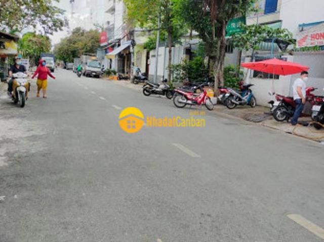 Cho thuê nhà 4 tầng ngang 5x19 mt đường đỗ bí, khu vực dân trí q tân phú