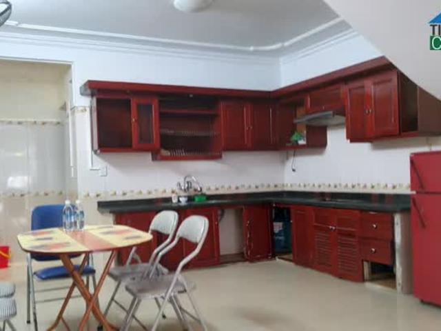 Cho thuê nhà 4 tầng, 5 PN vệ sinh khép kín Cát Bi. Liên hệ: 0936 240