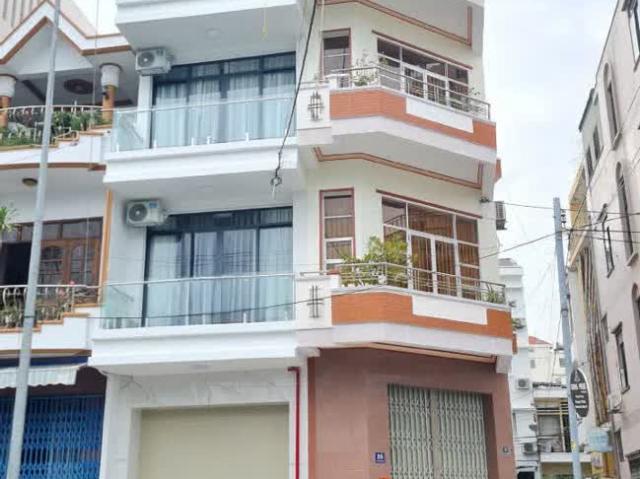 Cho thuê nhà 6 tầng mặt tiền đường Ngô Quyền Nha Trang
