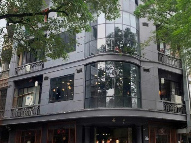 Cho thuê nhà căn góc, 93m2_ 4T  Nguyễn Đình Thi, Hoàng Hoa Thám 25 tr