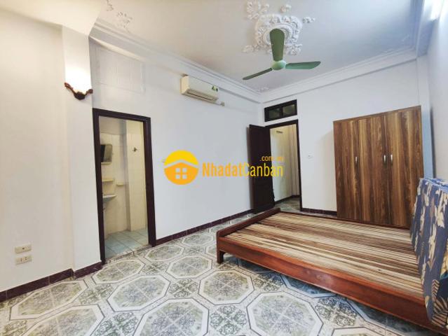 Cho thuê nhà gần 173 hoàng hoa thám, ba đình, full đồ, gần phố, sân rộng trước nhà