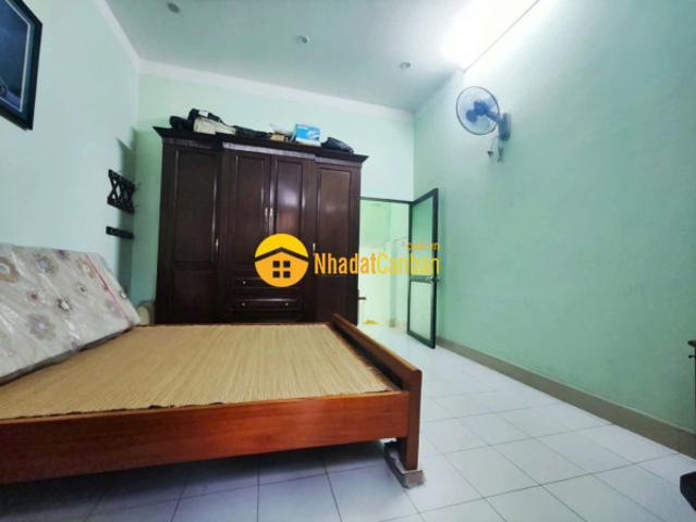 Cho thuê nhà gần 173 hoàng hoa thám, ba đình, mặt ngõ ô tô tránh, gần phố