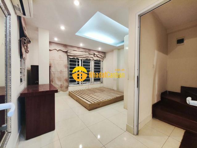 Cho thuê nhà dốc tam đa, hoàng hoa thám, ba đình, 10m ra phố, gần hồ tây
