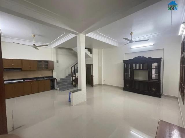 Cho thuê nhà Dương Văn Bé Hai Bà Trưng, 53m2, 3 tầng, 13tr