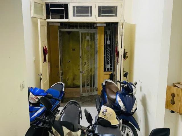 Cho thuê nhà Hồ Văn Chương 45m2 x 4 tầng, 4 ngủ, 12 triệu/tháng ở hộ gđ, nhóm ngoan