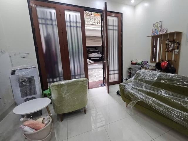Cho thuê nhà oto vp Trường Chinh Thanh Xuân, 56m2, 3 tầng, 3 ngủ, 16tr