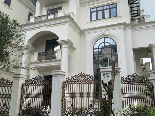 Cho thuê nhà, Lạc Long Quân, Võ Chí Công, THANG MÁY, 332m2x 4T 60 tr