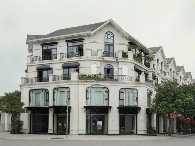 Cho thuê nhà, Lò Đúc, Hòa Mã, Hàm Long, THANG MÁY, 302m2x 4T 66 tr