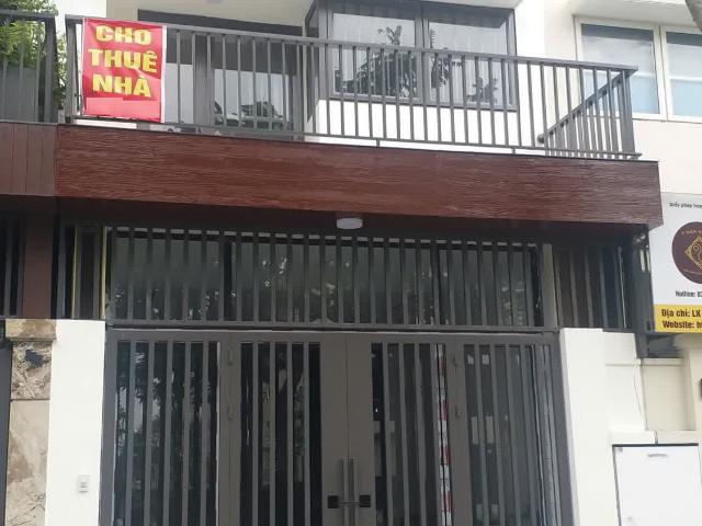 Cho thuê nhà liền kề đầu Trịnh Văn Bô, 80m2, 5 tầng làm văn phòng, kinh doanh