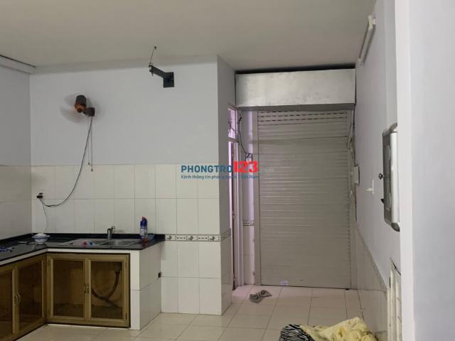 Cho thuê nhà mặt tiền Hòa Hưng, Q. 10 28 triệu