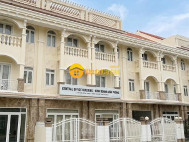 Cho thuê nhà mặt tiền lý thái tổ hưng phú 1 gần siêu thị go ngang 10m