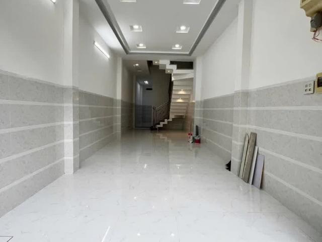 Cho thuê nhà mặt tiền nguyễn việt hồng gần công viên lưu hữu phước cần thơ giá 20 triệu