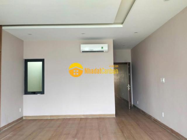 Cho thuê nhà mặt tiền đường nguyễn hữu thọ vị trí đẹp có thang máy
