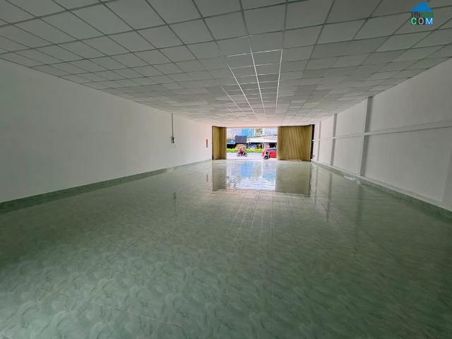 Cho thuê nhà mặt tiền ngang 10 nguyễn văn cừ gần bệnh viện phương châu gía dưới 40 triệu
