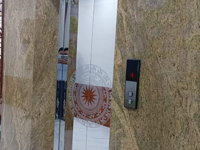 Cho thuê nhà mới, căn góc, Tôn Đức Thắng, máy  vỉa hè 104m2* 5T 31 Tr