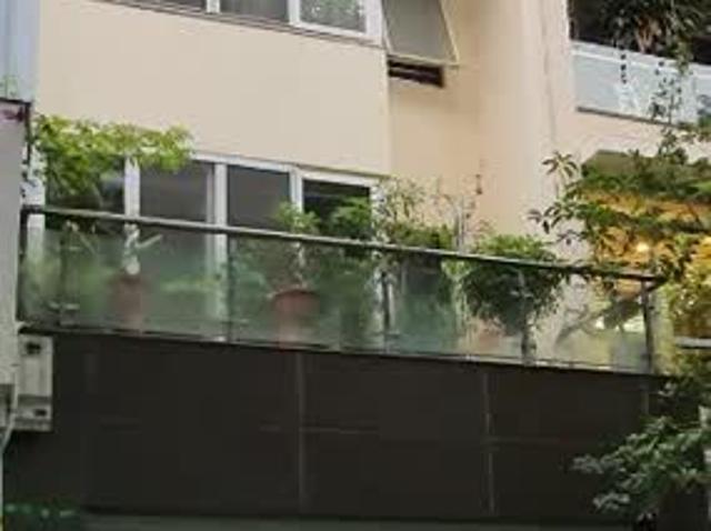 Cho thuê nhà mới chính chủ nguyên căn 45m2 4.5T, Nhà hàng, VP, KD, Đinh Tiên Hoàng 30Tr