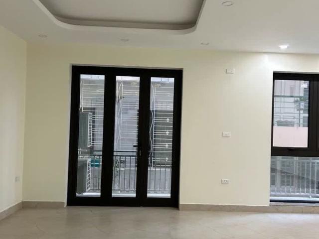 Cho thuê nhà mới chính chủ 80m2x4T, KD, VP, Nhà hàng, Quán Thánh 20Tr