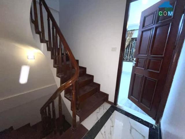 Cho thuê nhà mới chính chủ 80m2x4T, KD, VP, Nhà hàng, Xuân Thủy 20Tr