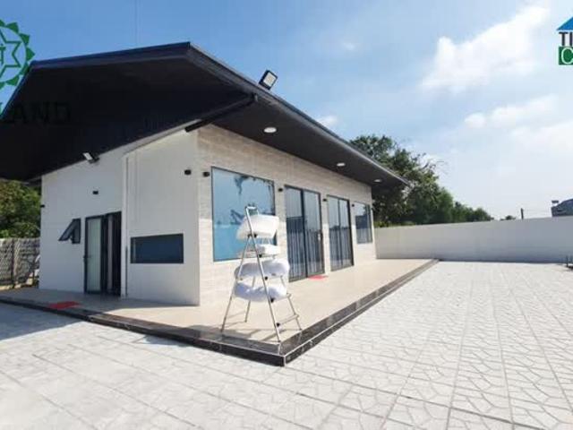 Cho thuê nhà mới đẹp và khuôn viên 800m2 full nội thất ngay KDC Phúc Hải