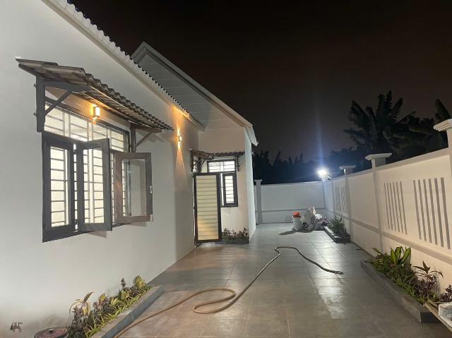 Cho thuê nhà mới 100%, 200m2, 1 tầng, 2pn, đường đỗ văn dậy, xã tân hiệp, hóc môn, hcm