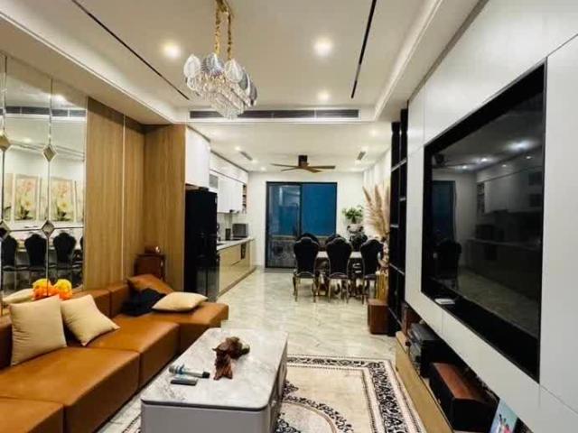 Cho Thuê Nhà Nguyễn Sơn. 60M2 * 3 Tầng * 12 Triệu. Full Nội Thất Ở Ngay, Ô Tô Thông