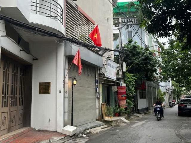 Cho thuê nhà nguyên căn 3 tầng tại số 41 ngõ 68 ngọc thụy phường bồ đề