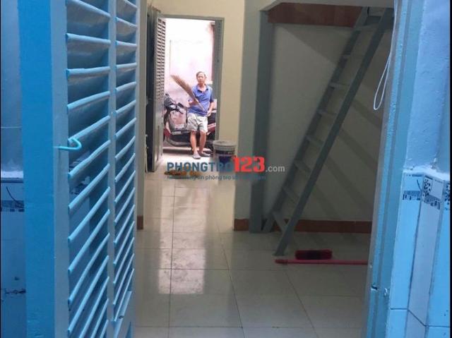 Cho thuê nhà nguyên căn 3x10 có gác tại 618/30 CMT8 P11 Q3 giá 6,5tr/th