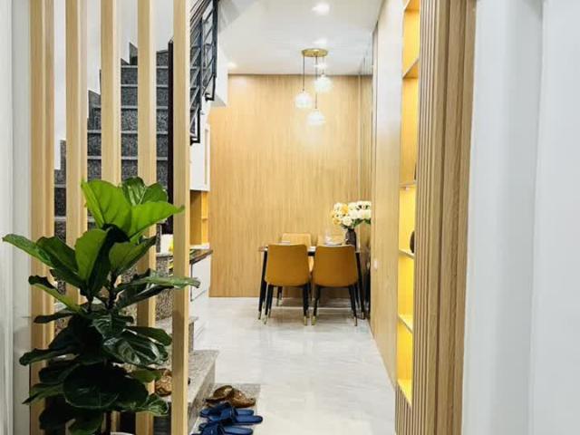 Cho thuê nhà nguyên căn trong Ngõ Khâm Thiên, Đống Đa 4tầng, 2 ngủ Giá 16 tr
