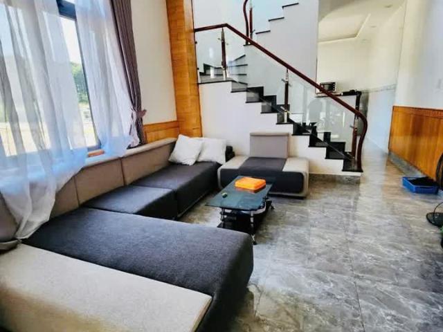 Cho Thuê Nhà Nguyên Căn View Thoáng, Hẻm Ô Tô Nguyễn Đình Quân, 4PN Full Nội Thất 12tr, LH 0888