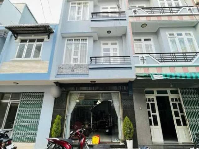 Cho Thuê Nhà Nguyên Căn Đà Lạt, Đường Ô Tô KQH Hoàng Diệu, 3PN 3wc, 13tr, LH 0888 113