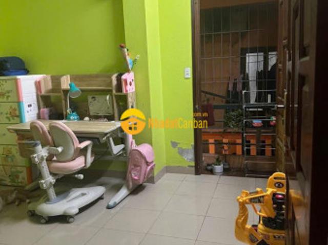 Cho thuê nhà nguyên căn bùi xương trạch thanh xuân 35m x 4t, 4 ngủ full đồ giá 11tr