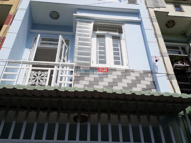 Cho thuê nhà nguyên căn gần ubnd q12