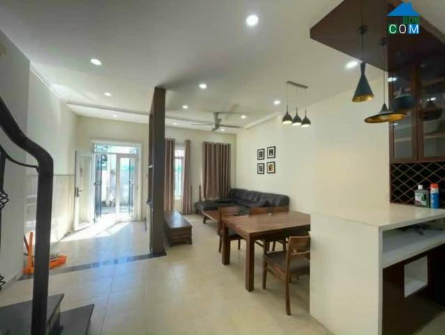 Cho Thuê Nhà Nguyên Căn Hẻm Ngay Sát Bên Nam Long, Trần Trọng Cung, Quận 7