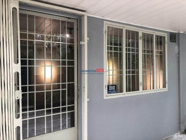 Cho thuê nhà nguyên căn hẻm xe hơi Quận 10