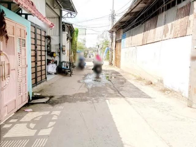 Cho thuê nhà nguyên căn mặt hẻm C7D đường P4Q8 giá 10 Triệu/Tháng